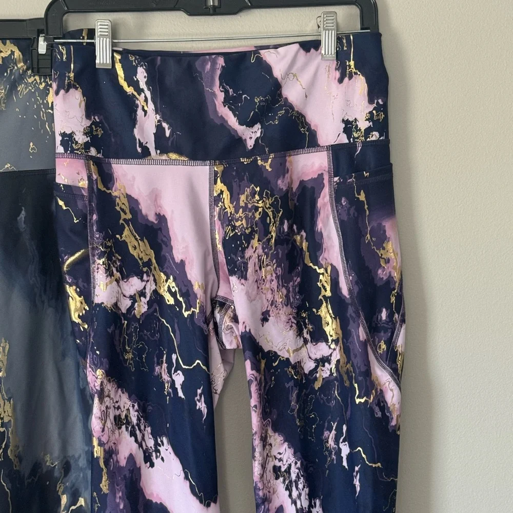 Lot of 2 Old Navy Active Gold Marble Extra High Rise Powersoft Go Dry Leggings M - Picture 2 of 8